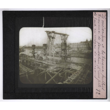 La Mécanique et les travaux publics. Travaux de fondation d'une pile de pont au moyen de caissons.