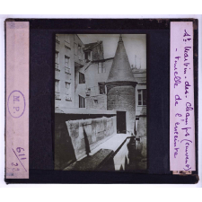 Histoire de Paris. I. Paris depuis la période gallo-romaine jusqu'à la fin du XIVè siècle. St-Martin-des-Champs (couvent) tourelle de l'enceinte.