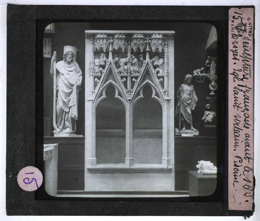 La Sculpture française d'après le musée de moulages du Trocadéro. I. Avant le XVIe siècle. Troyes. Église Saint Urbain. Piscine.