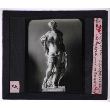 La Sculpture française du XVIIe et du XVIIIe siècle au Musée du Louvre. Anguier. Amphitrite.
