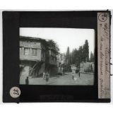 Constantinople et le Bosphore. Stamboul. la rue des vieux quartiers.