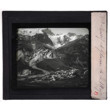 Les Alpes. Massif et glacier de la Meije.
