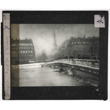 La Seine. Paris. Pont de l'Alma.