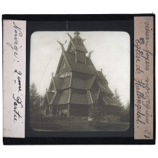 Norvège, vieux foyers. Eglise des Hallingdal.