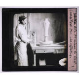 La Fabrication de la porcelaine à la Manufacture Nationale de Sèvres. L'émaillage par insufflation.