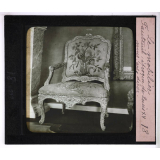 Le Mobilier en France du Moyen-Age au XIXè siècle. Fauteuil, époque de Louis XV. Mus. arts décor.