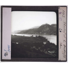 Les Bords du Rhin. Rhondorf et le Drakenfels.