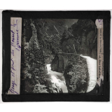Pyrénées. Gorge et pont du Houret.