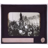 L'Alsace-Lorraine en 1918. Rassemblement de foule. 