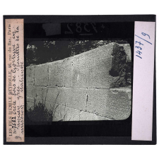 La Crète. Lois de Gortyne en ancien grec. Fouilles de la mission italienne.