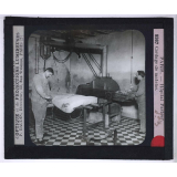 Un Hôpital moderne. Hôpital Pasteur (Services annexes). Cardage de matelas.