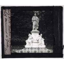 Berlin et Potsdam. Berlin. Monument de Goethe.