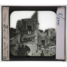 Le Tremblement de Terre de Messine (28 décembre 1908). Corso Garibaldi. Une maison écroulée.