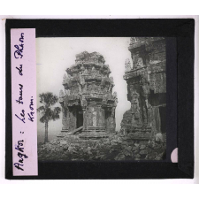 Les Ruines d'Angkor. Les tours du Phnom Krom.
