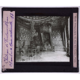 Le Palais de Fontainebleau. Chambre de Marie-Antoinette.