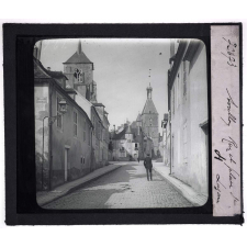 Le Morvan avallonnais. Avallon. Rue et place St Lazare.