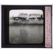 Les Ponts. Pont roulant, St-Malo.