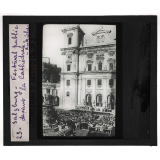 Autriche. Salzburg. Festival public devant la Cathédrale.