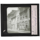 Ypres Furnes Audenarde. Ypres : Façades Vieux marché du bas.