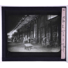 Zinc et étain. Hall des fours de grillage.