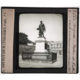 Vaucluse. Avignon. Statue de Crillon.