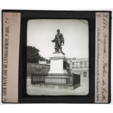 Vaucluse. Avignon. Statue de Crillon.