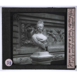 La Sculpture française d'après le musée de moulages du Trocadéro. II. Depuis le XVIe siècle. Versailles. Buste de Madame Elisabeth.