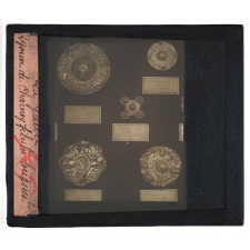 Le Musée de Saint-Germain. La Gaule chrétienne et la Gaule franque. Bijoux de Charney fibules longues.