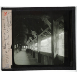 Suisse, les villes. Lucerne : Vue prise sous le pont de la chapelle.