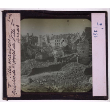 Villes martyres. Quartier de l'Hôtel de Ville à Arras.