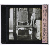 Le Mobilier en France du Moyen-Age au XIXè siècle. Chaise. Époque de Louis 15. Musée des arts décoratifs.