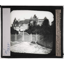 Sud-Ouest. Château Levesques. Le Château.