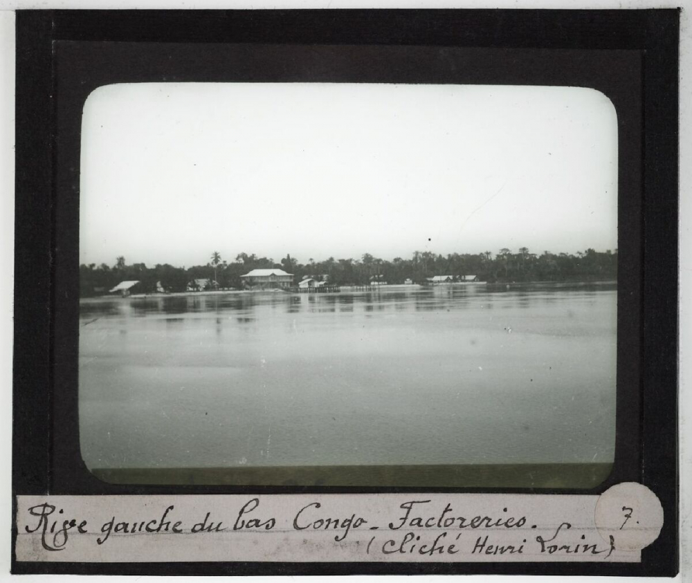 Bas Congo. Rive gauche du bas Congo. Factoreries.