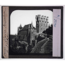 Espagne, ses Castilles. Ségovie. Perspective de l'Alcazar.