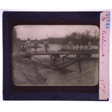 Les Travaux du génie dans un régiment de sapeurs mineurs. I. Fascinages, passerelles, ponts. Repliement.