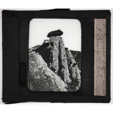 Les Alpes. Pyramide coiffée (ancien glacier de Saint Paul).