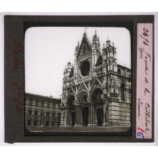 Art Italien. Façade de la Cathédrale. Sienne.