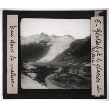 L'Eau dans la nature. Gletsch et le glacier du Rhône.