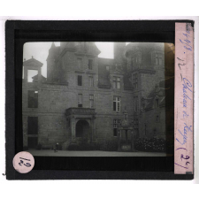 L'Architecture française à l'époque de la Renaissance. 2e série : formation du style classique. Château de Kerjean.