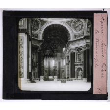 Saint-Pierre de Rome. Le transept.