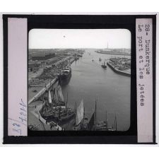 Côtes de la Manche et Atlantique. Dunkerque. Le port et les jetées.