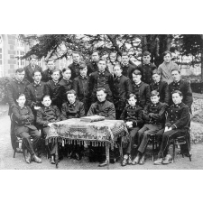 Ecole Saint-Charles, Saint-Brieuc. (Côte d'Armor) - 1929-1930.