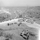 Voyage scolaire de fin d'année : Classe de garçons de Corbeil : Rouen depuis la côte Sainte-Catherine : Panorama