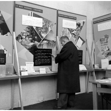 I.P.N. : exposition itinérante sur les relations culturelles, mars 1956
