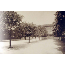 Ecole Primaire Supérieure de Jeunes Filles. Hirson 1929-1930.