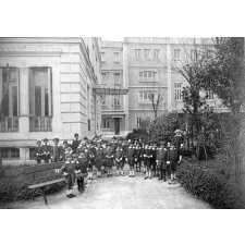 Collège Saint Joseph de Cluny - Castellana 47 (1926) - Madrid (1927) Espagne.
