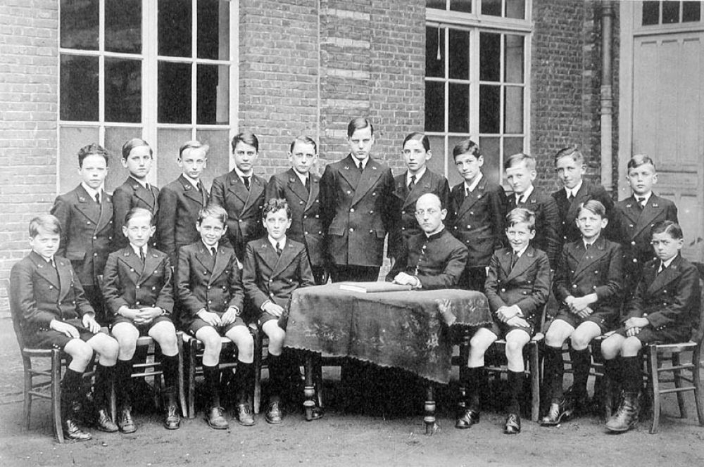 Institution Saint-Jude. Armentières. (Nord). Année 1937-1938.
