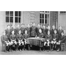 Institution Saint-Jude. Armentières. (Nord). Année 1937-1938.