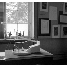 Exposition I.P.N. : inauguration officielle. Une maquette.