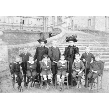 Maynières 1514. Institution St Joseph. Mesnières 1914.